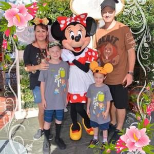 Meet your Posher, Raina